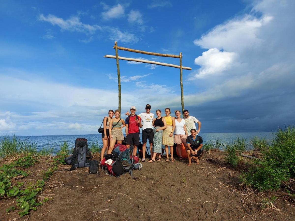Hotel Gitana Corcovado, Y Tour Operador Drakes Bay Екстериор снимка