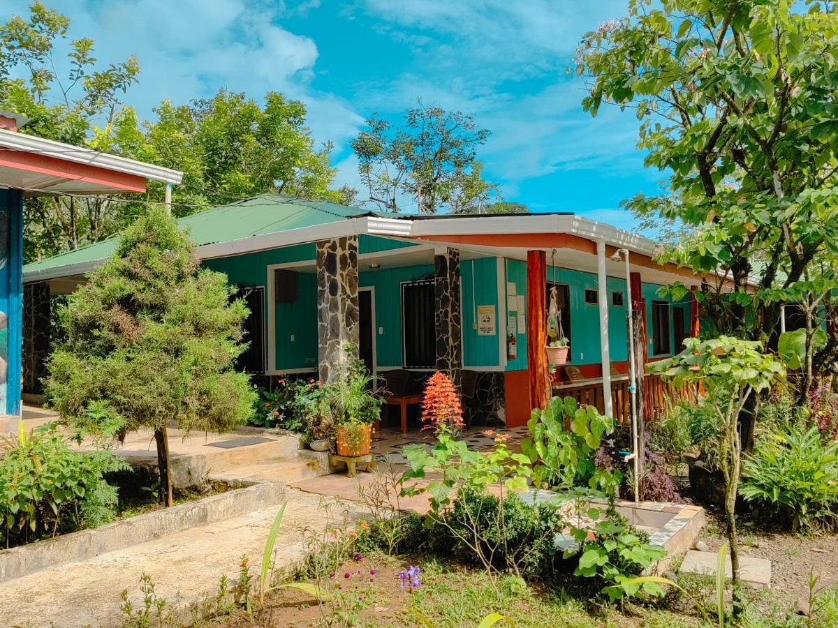 Hotel Gitana Corcovado, Y Tour Operador Drakes Bay Екстериор снимка