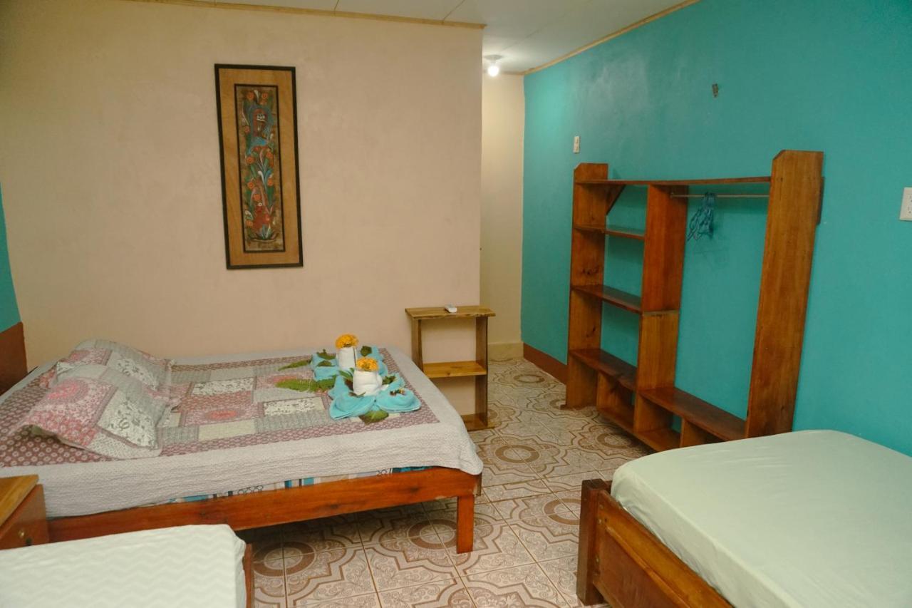 Hotel Gitana Corcovado, Y Tour Operador Drakes Bay Екстериор снимка