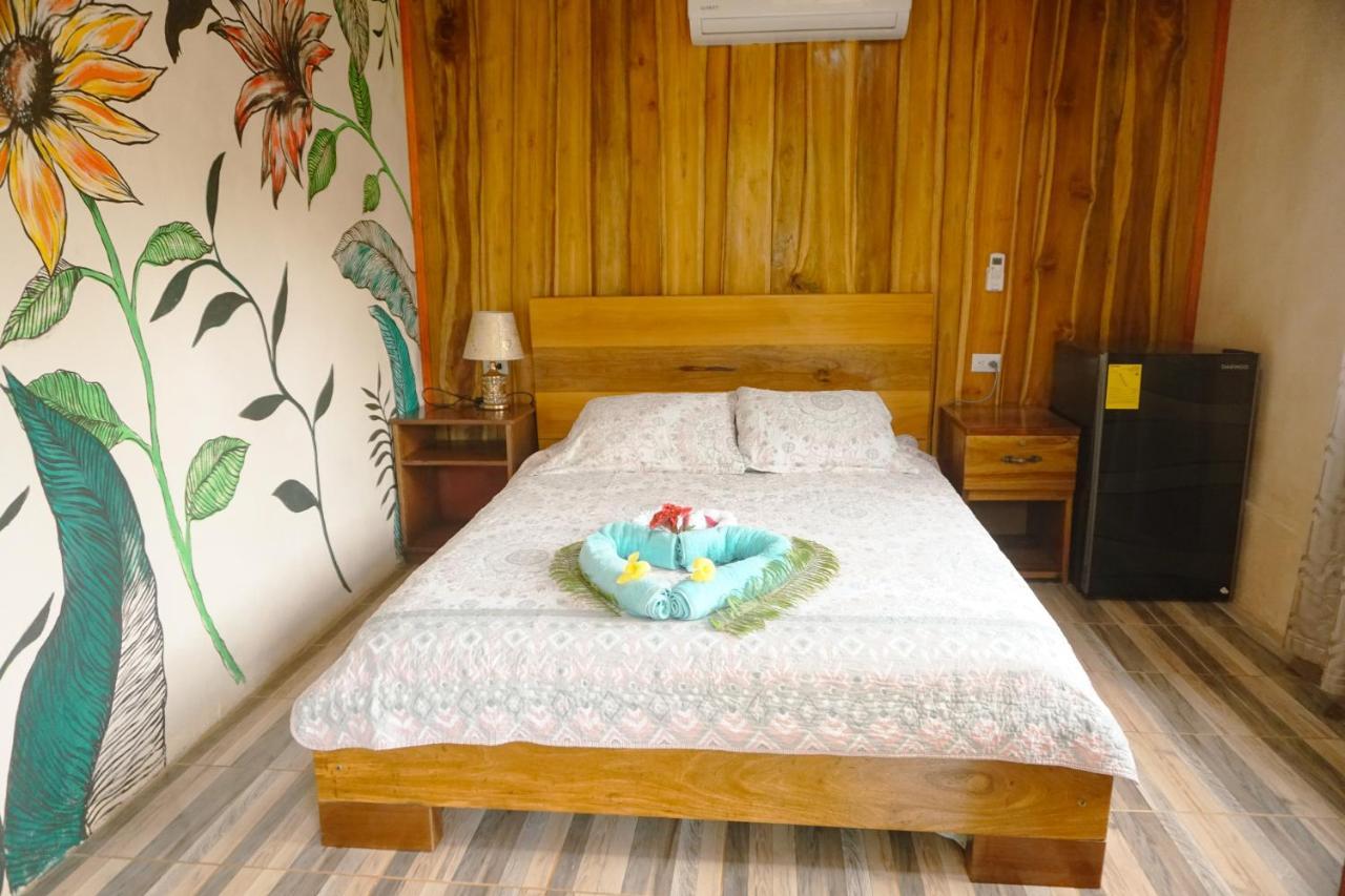 Hotel Gitana Corcovado, Y Tour Operador Drakes Bay Екстериор снимка