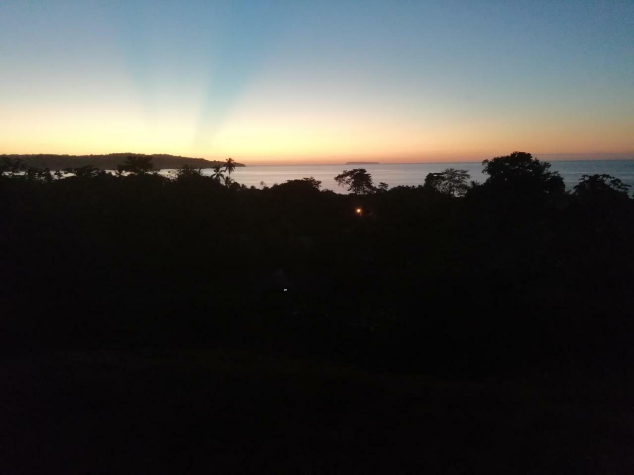 Hotel Gitana Corcovado, Y Tour Operador Drakes Bay Екстериор снимка